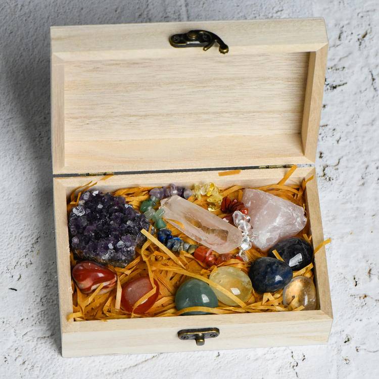 Healing Crystal Wood Gift Box – Assorted Raw & Tumbled Stones