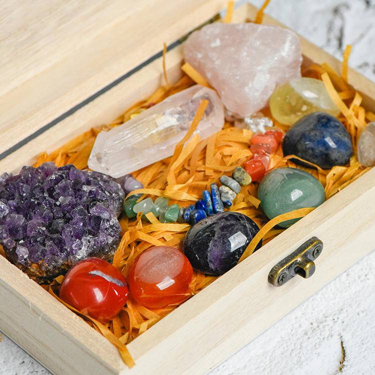 Healing Crystal Wood Gift Box – Assorted Raw & Tumbled Stones