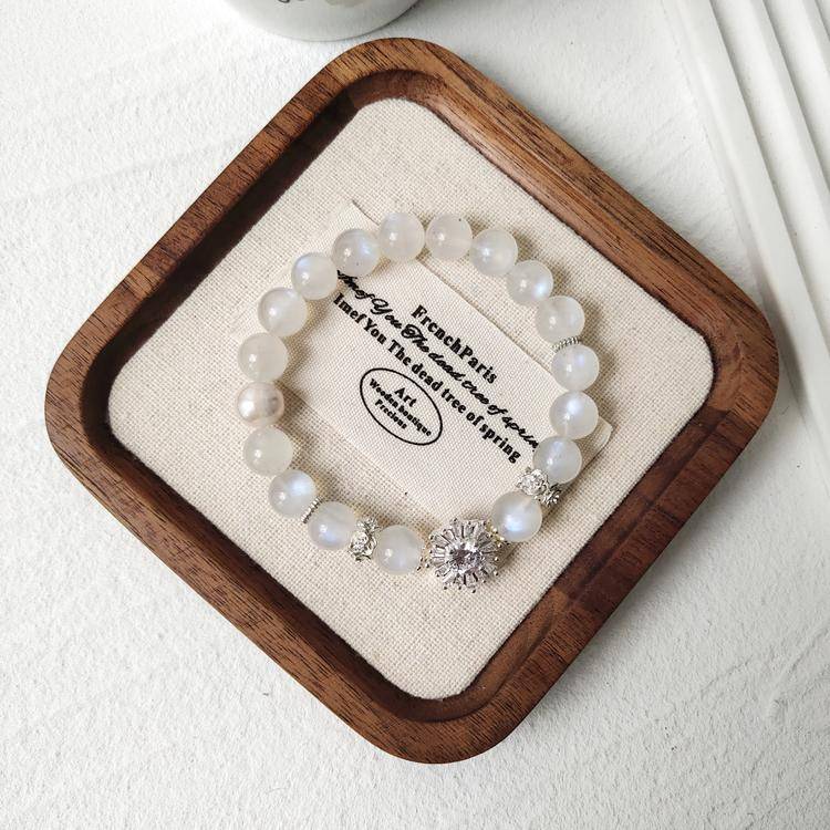 Calm & Love Crystal Bracelet – Moonstone & Pearl 9 mm, CZ Halo Accent