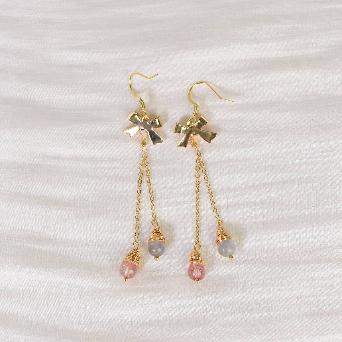 Love & Calm Tassel Earrings – Strawberry Quartz & Gray Moonstone (8.5 cm)