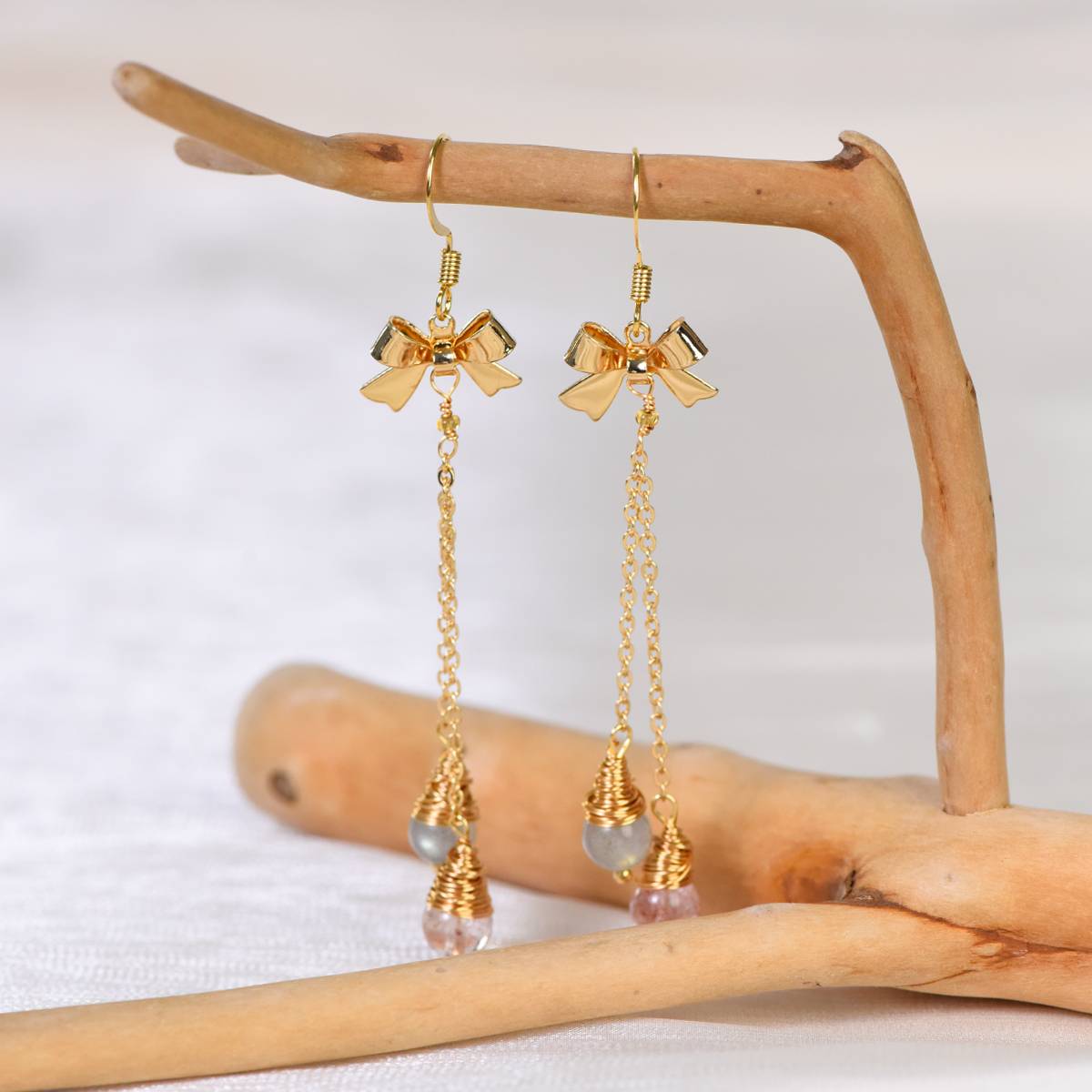 Love & Calm Tassel Earrings – Strawberry Quartz & Gray Moonstone (8.5 cm)