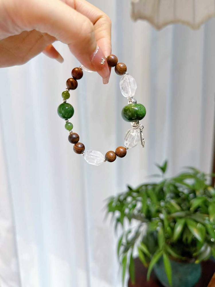 Sandalwood, Green Jasper & Clear Quartz Bracelet — Protection & Grounding (Clarity)